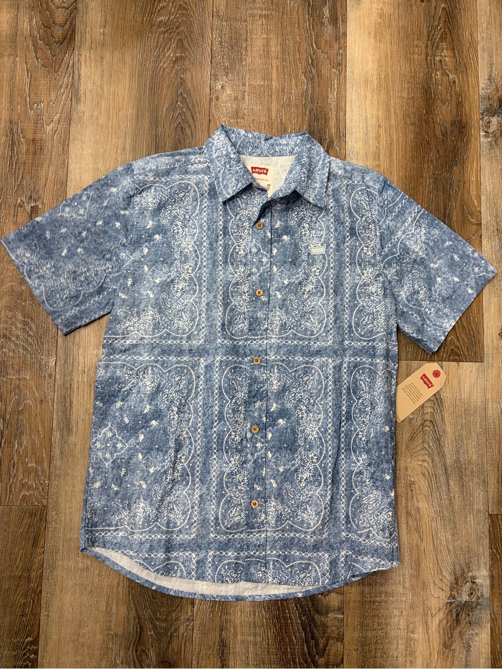 Levi's Blue Bandana-Print Short Sleeve Button-Up Shirt, Boys Size XL, NWT!